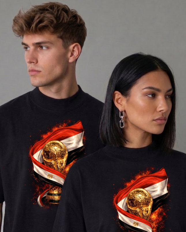 T-shirt unisexe fan de la Coupe du Monde de Football 2026 Égypte Trophée Drapeau Feu Football