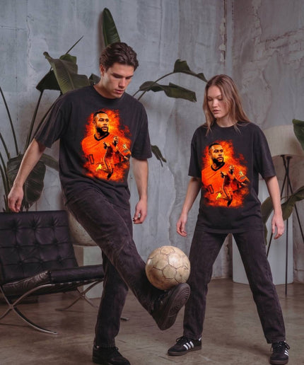 T-shirt unisexe Memphis Depay #10 Pays-Bas Oranje Fire Duo Bootleg
