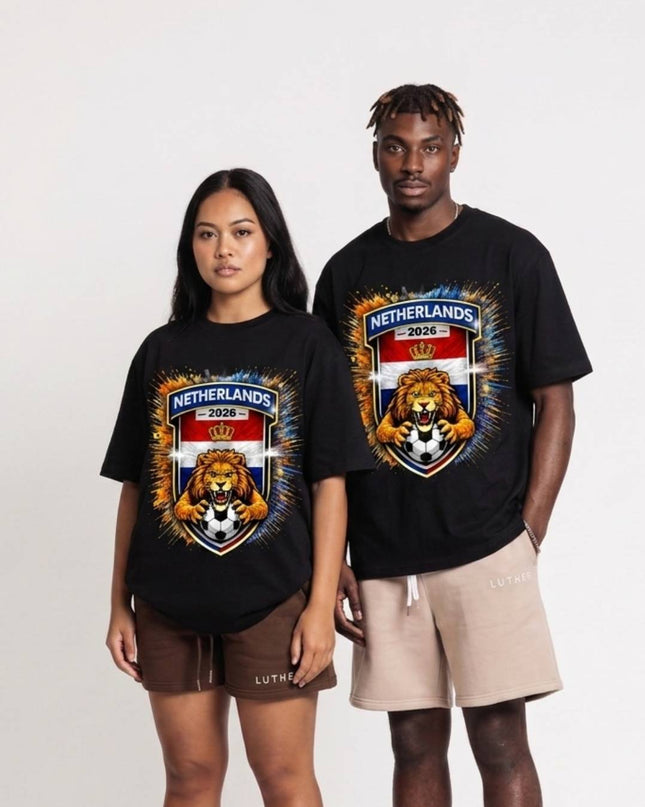 T-shirt fan unisexe Pays-Bas 2026 Coupe du Monde de Football Explosion Oranje Blason Bouclier Lion d'Or