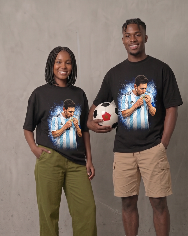 Lionel Messi World Cup Kiss Argentina Fan T-Shirt