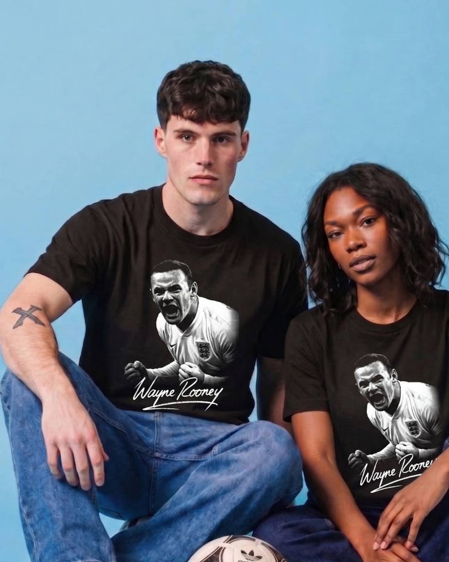 Wayne Rooney England Legend Signature Roar Celebration Unisex Fan T-Shirt
