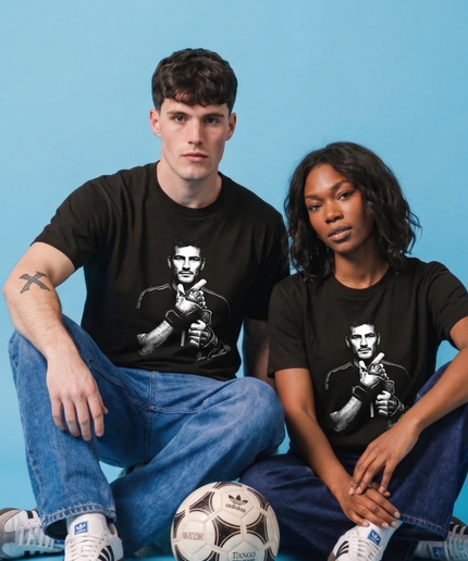 Iker Casillas Spain Goalkeeper Legend Signature Unisex Fan T-Shirt